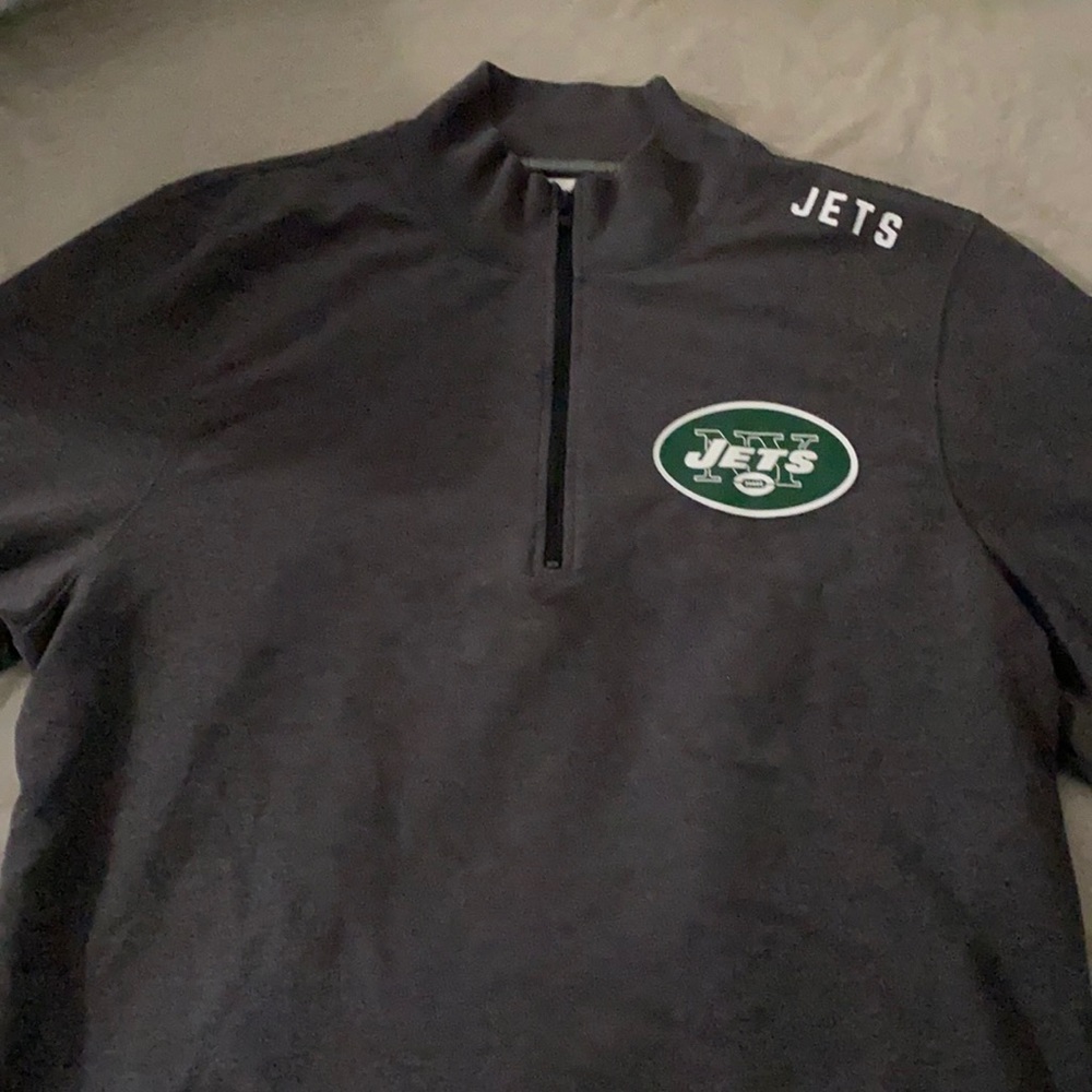 47 brand zip up sweatshirt.